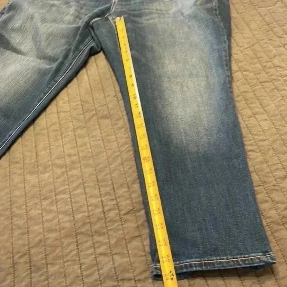 Lane Bryant Medium Blue Wash Cropped Denim Jeans Size 14 - Picture 6 of 9